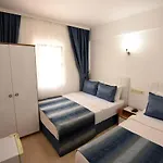 Ξενοδοχείο Capaci 2*
