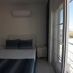 Capaci Ξενοδοχείο 2*
