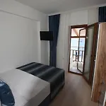 Capaci Ξενοδοχείο 2*