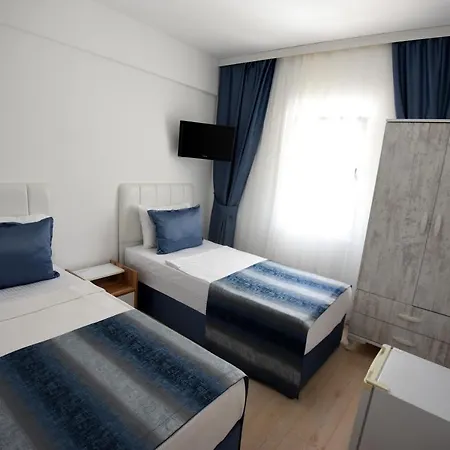 Bumerang Hotel 2*