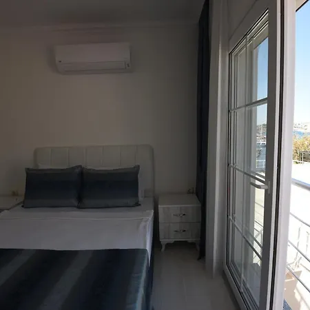 Bumerang Hotel 2*